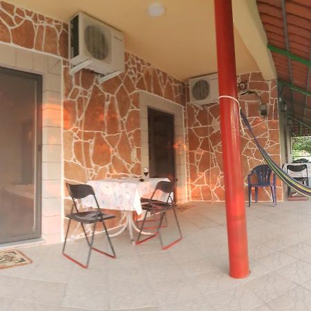 Romeo'S Guest House 2 Piqeras Buitenkant foto