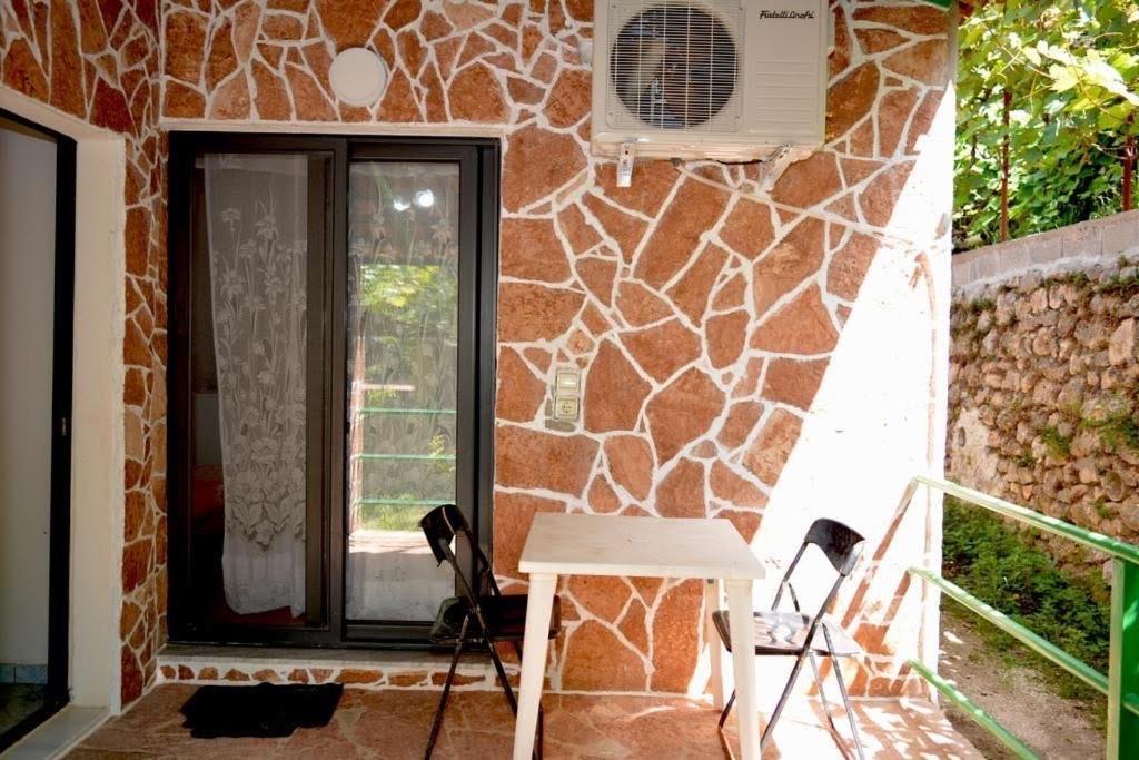 Romeo'S Guest House 2 Piqeras Buitenkant foto